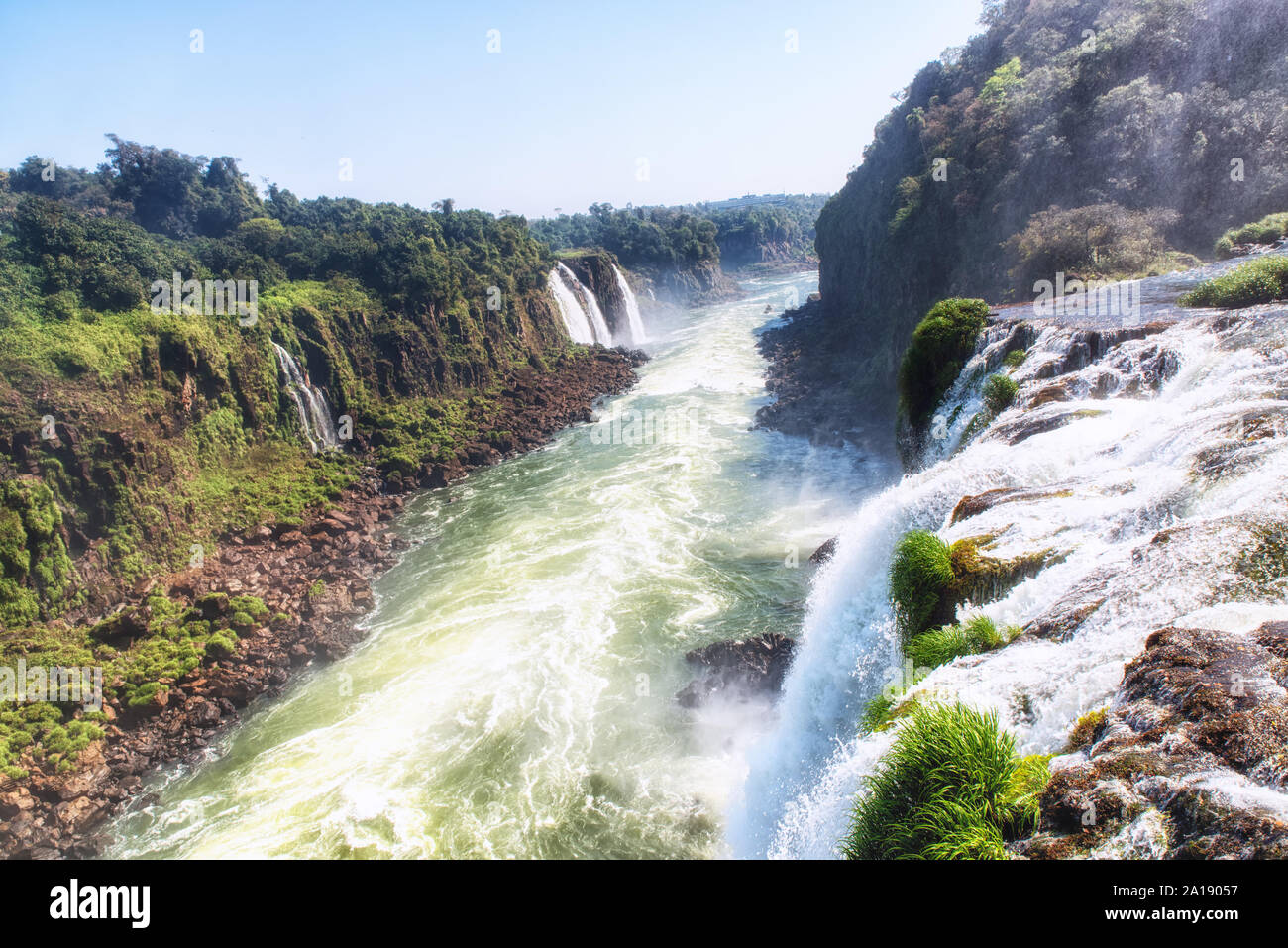 Iguazu Falls (cascate Iguacu) sul confine del Brasile e Argentina Foto Stock