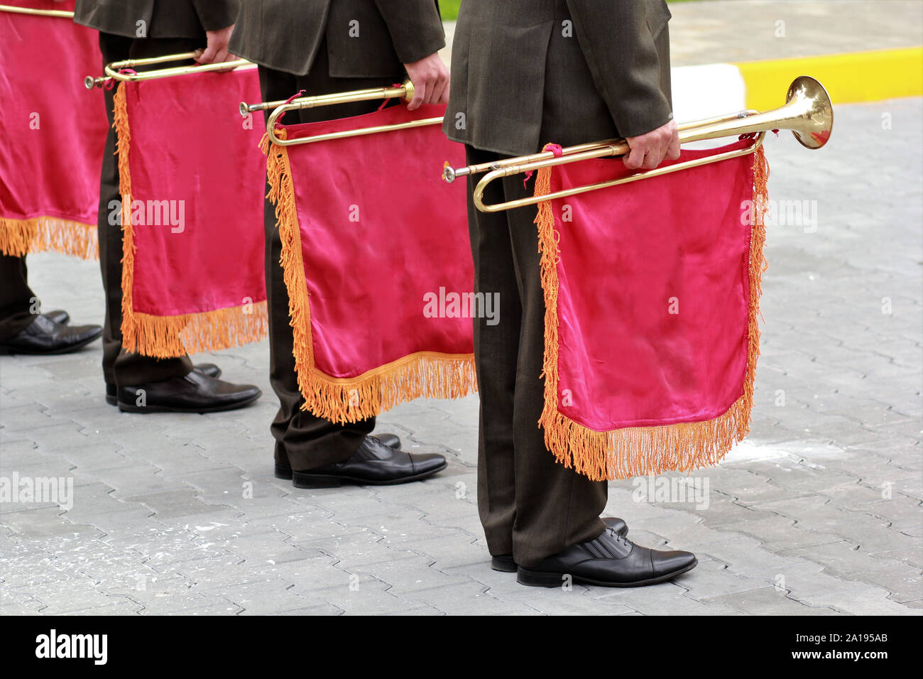 Tromba in piedi immagini e fotografie stock ad alta risoluzione Alamy