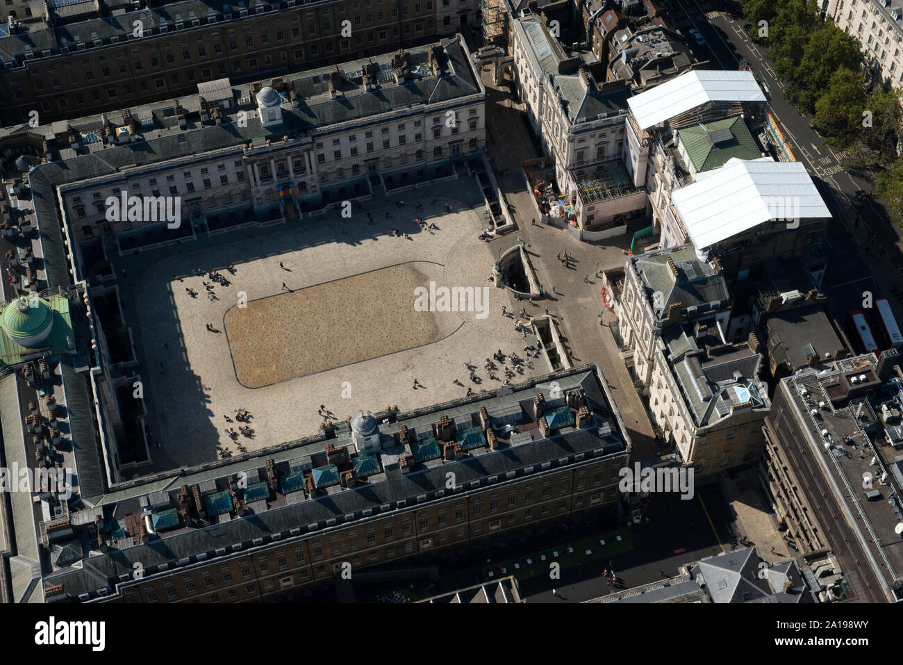 La Somerset House riprese aeree con fontane. Foto Stock
