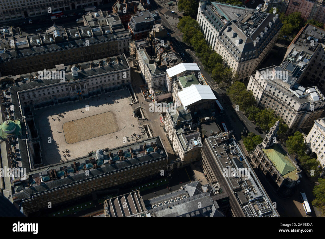 La Somerset House riprese aeree con fontane. Foto Stock