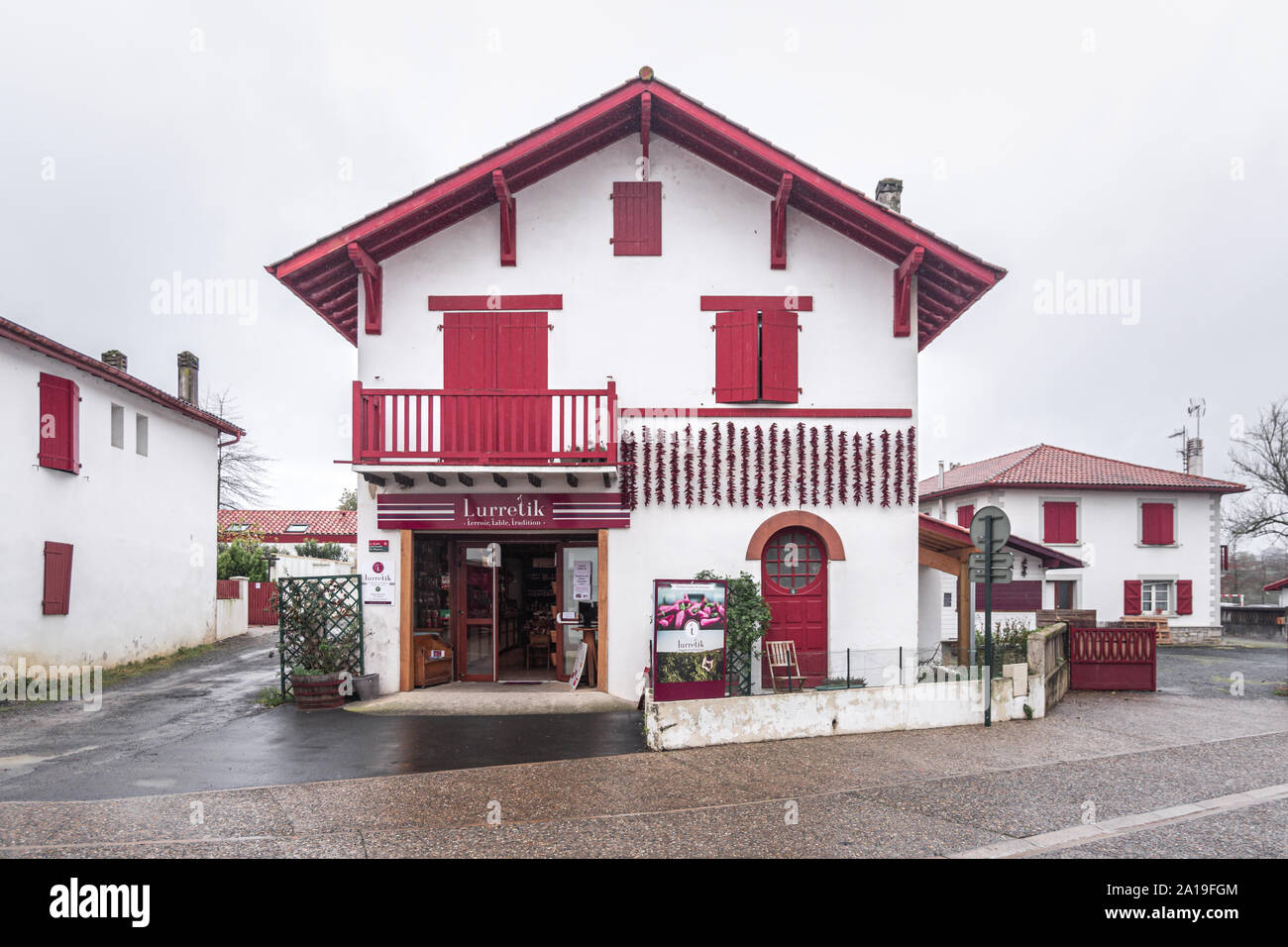 Villaggio di Espelette in nel Paese basco francese Foto Stock
