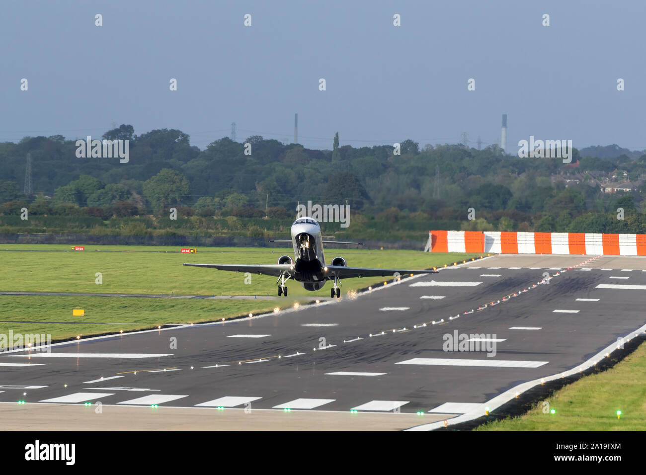 Loganair Embraer ERJ-145EP (EMB-145EP) a getto di " commuters ". Togliere Broughton. Foto Stock