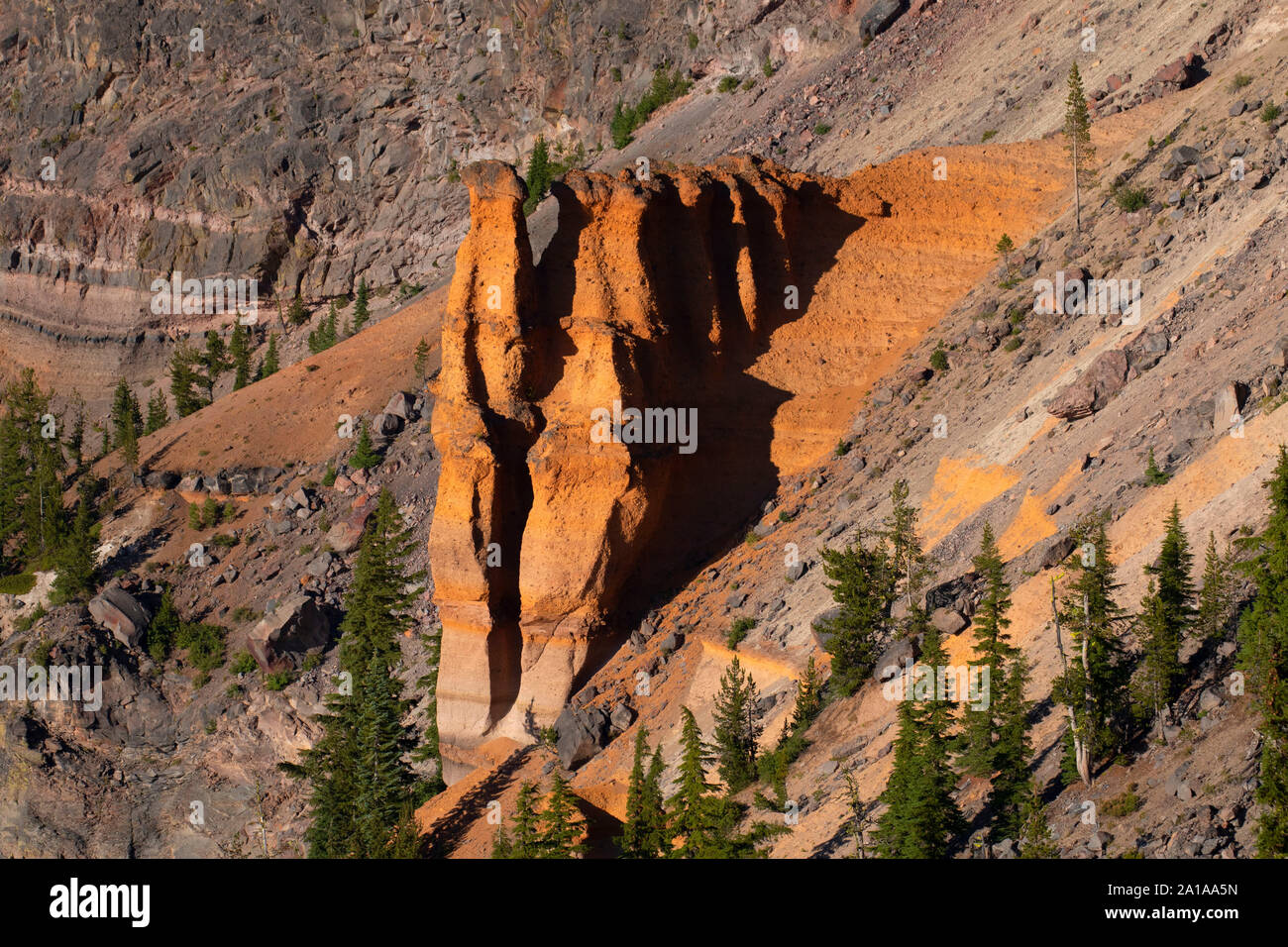 Il castello di pomice, parco nazionale di Crater Lake, Vulcano nazionale Legacy Scenic Byway, Oregon Foto Stock