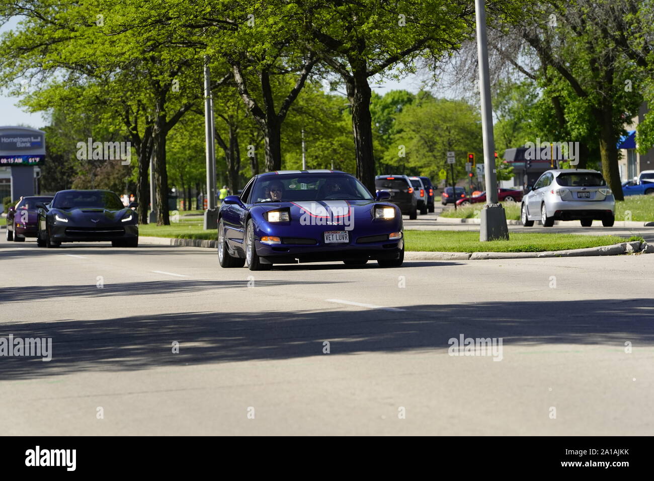 Molti proprietari di Chevrolet Corvette di 1960 al 2010 è venuto fuori a fare un giro in Corvette viaggio intorno al lago di manifestazione itinerante, Fond du Lac, Wisconsin Foto Stock