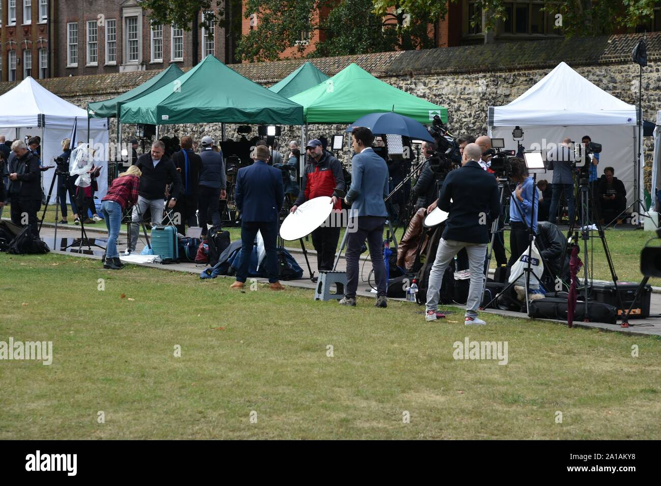 Premere la copertura di Brexit in piazza del Parlamento, Londra Settembre 2019 Foto Stock
