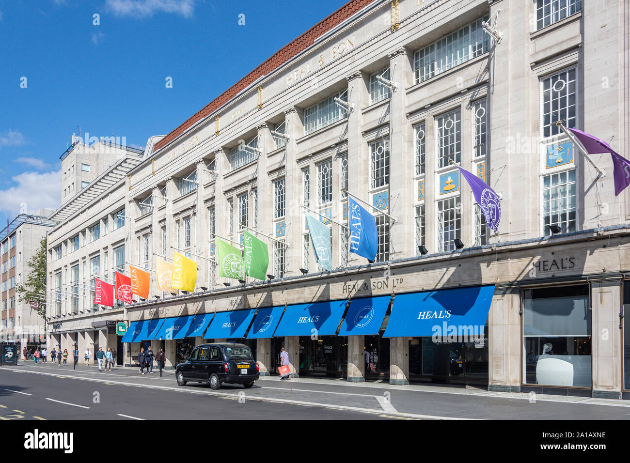 Guarire's department store, Tottenham Court Road, Fitzrovia, London Borough of Camden, Greater London, England, Regno Unito Foto Stock