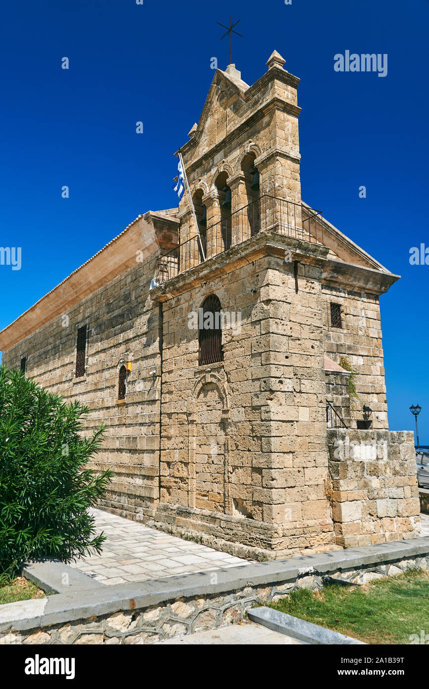Torre campanaria della storica chiesa ortodossa di San Nicola nella capitale dell'isola di Zante in Grecia Foto Stock