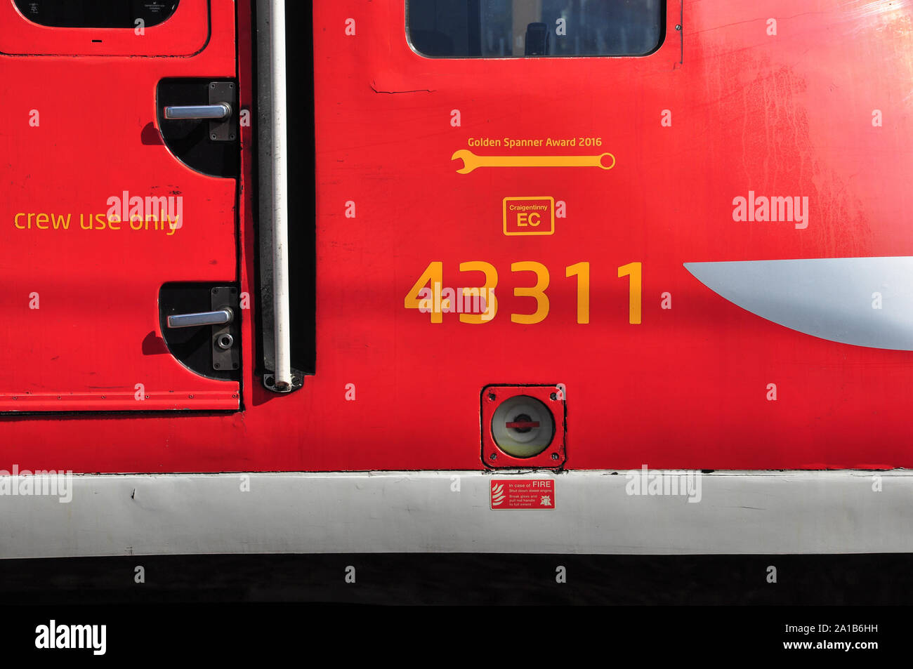 LNER liveried HST unità di alimentazione 43311 cabside dettagli, Peterborough, CAMBRIDGESHIRE, England, Regno Unito Foto Stock