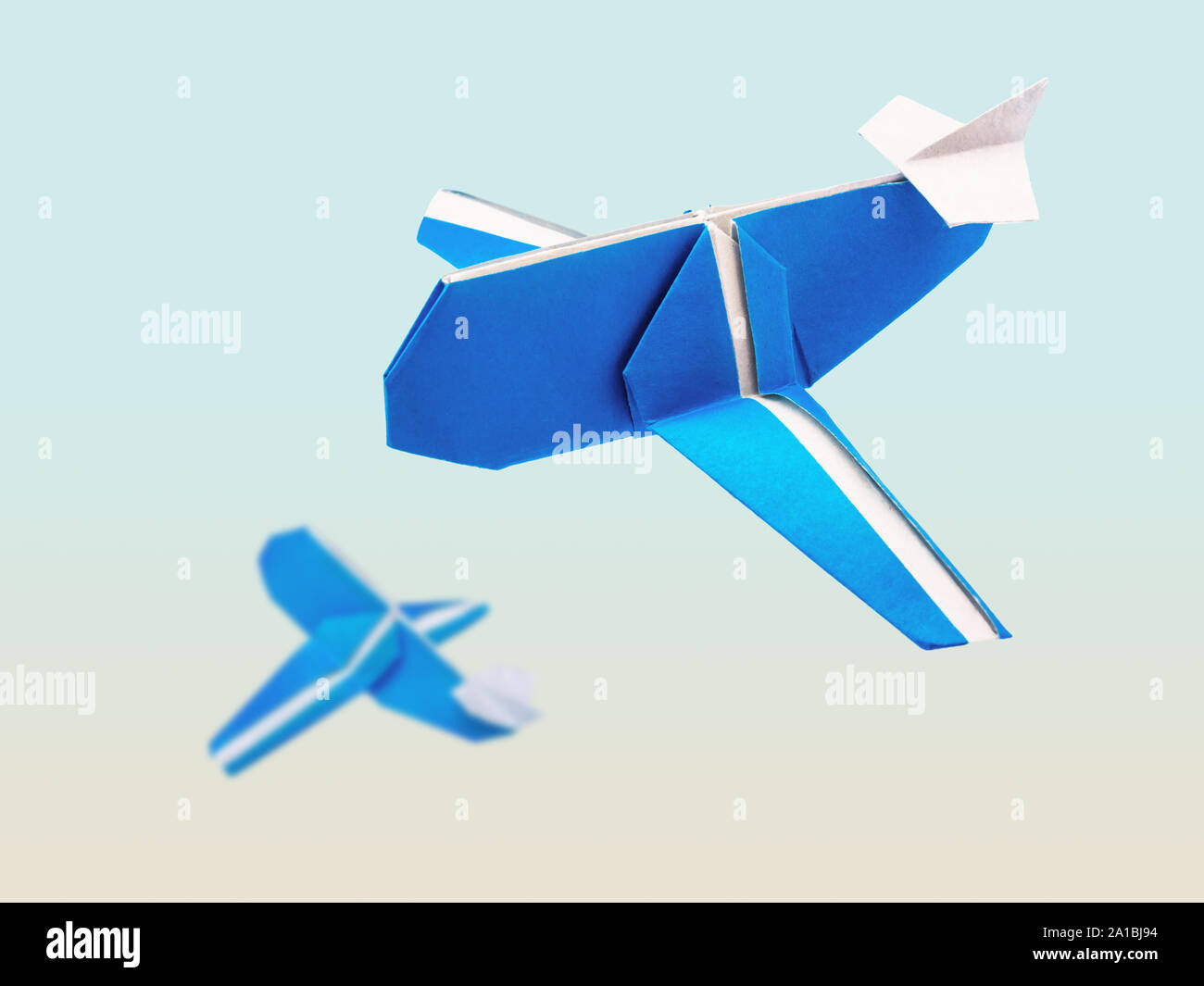 Origami aerei blu Foto Stock