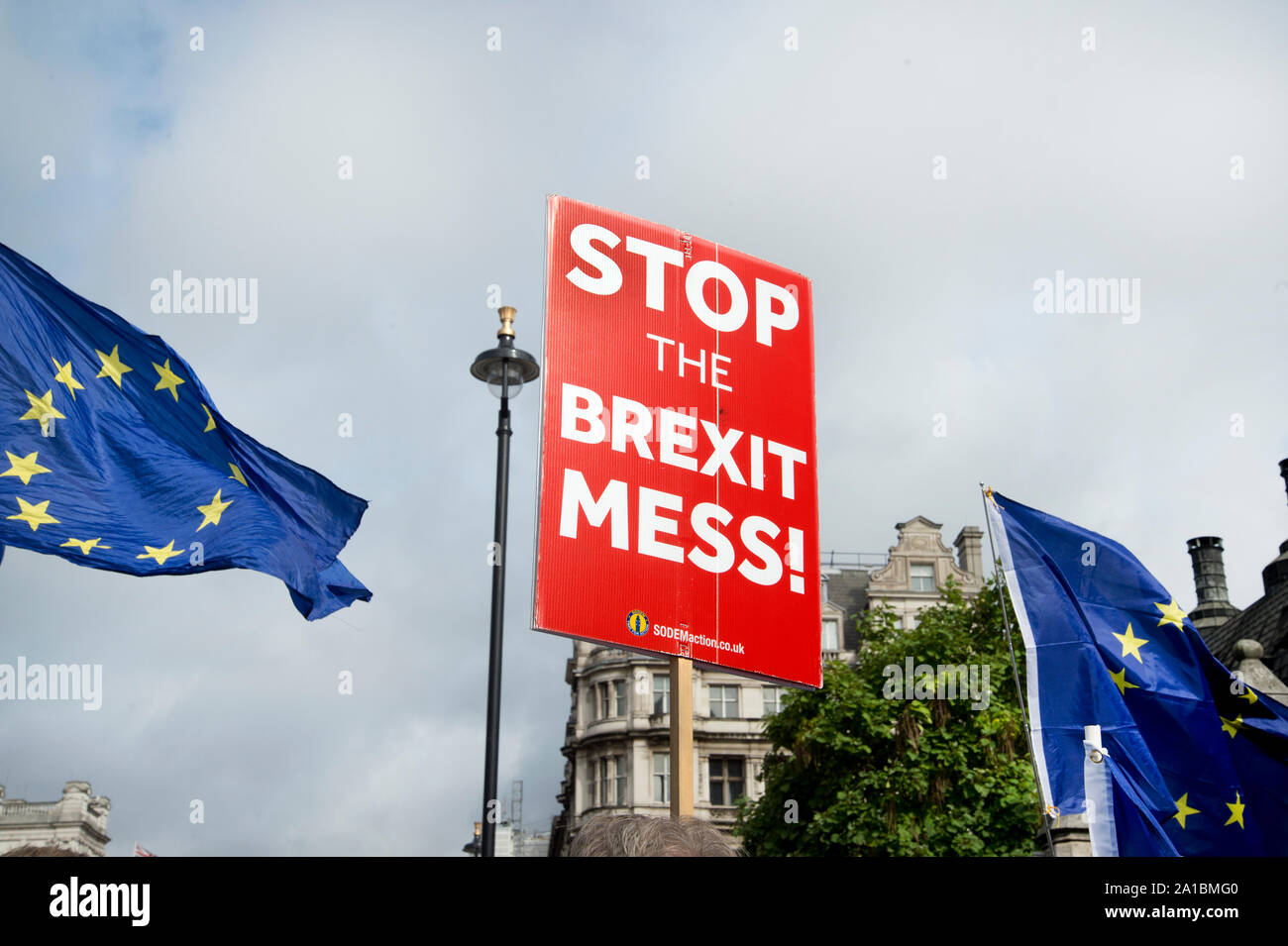 Il Parlamento restituisce 25 settembre 2019. Rimanere sulla targhetta dice 'Stop il pasticcio Brexit'. Foto Stock