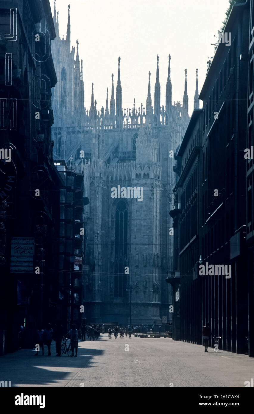 Der Mailänder Dom (lombardisch Dom de Milan, italienisch Duomo di Milano (eigentlich Basilica Cattedrale metropolitana di Santa Maria Nascente)) ist e Foto Stock