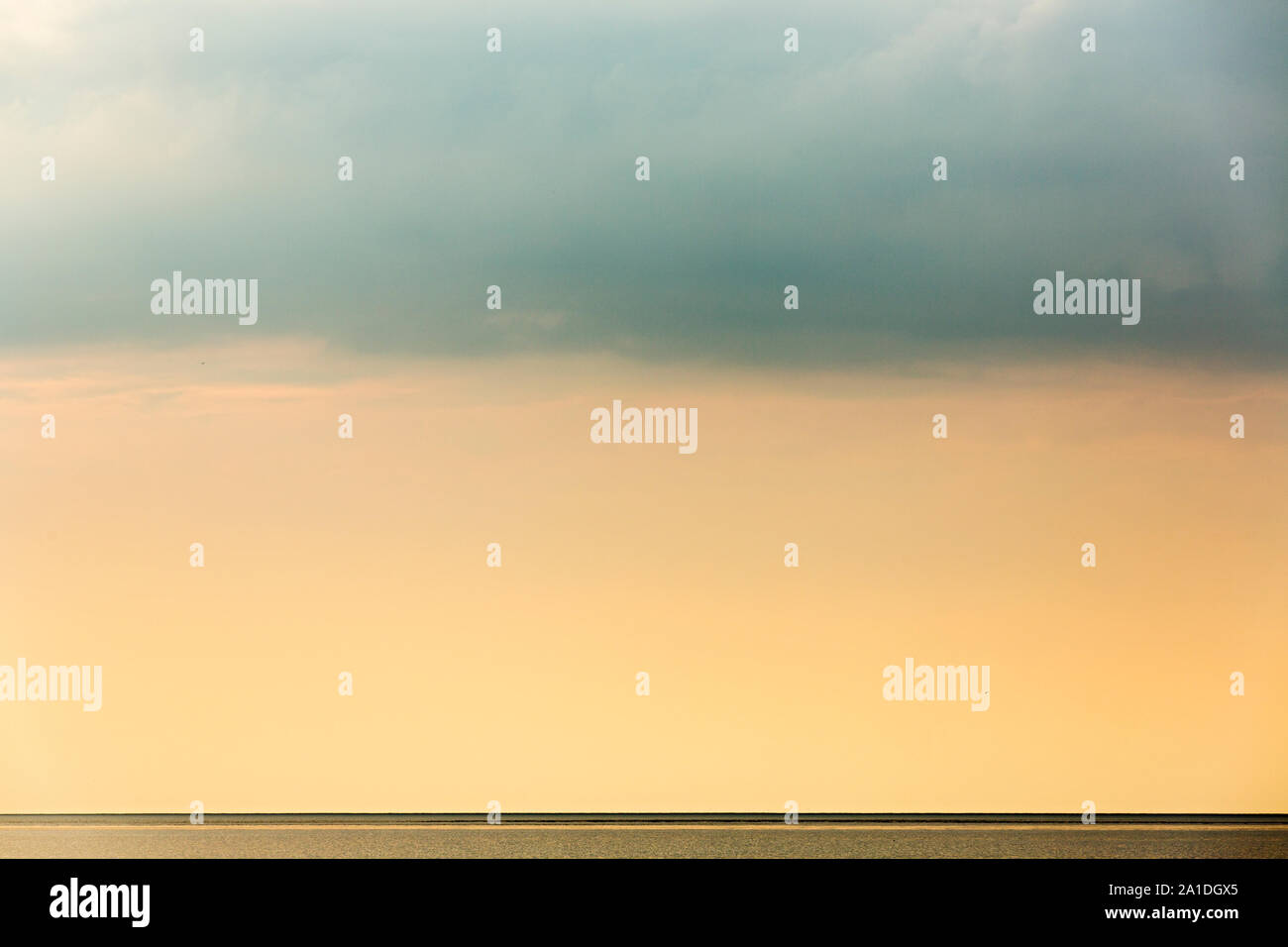 Norderney, Weststrand, Meer, Himmel, Horizont, Abendlicht Foto Stock