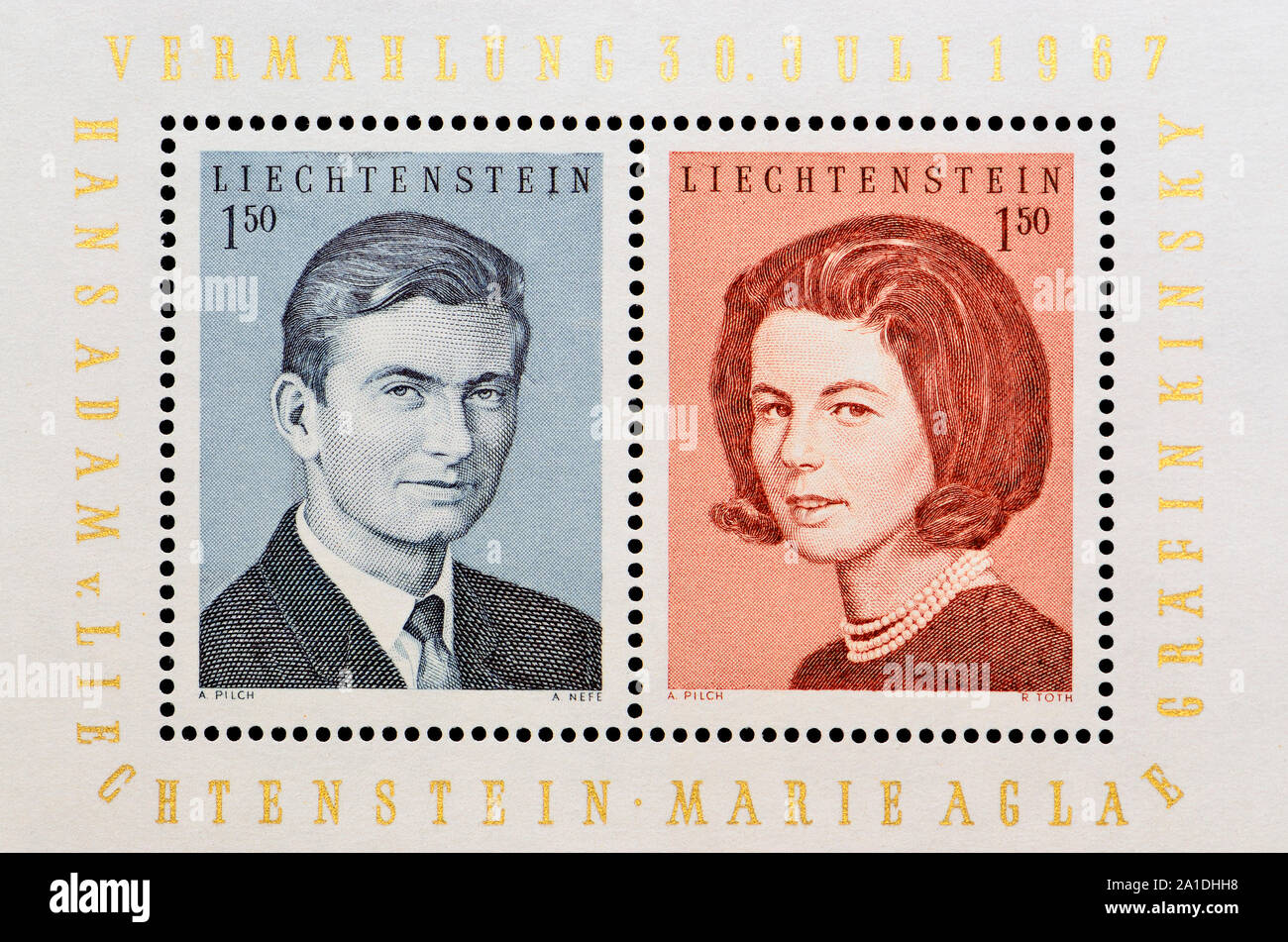 Il Liechtenstein francobolli, mini foglio (1967) : nozze del principe Hans  Adam II e Marie Aglae Kinsky Foto stock - Alamy