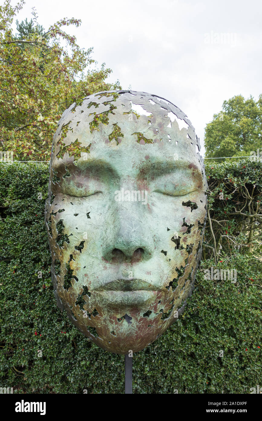 Simon gujon di spirito di foglia scultura in Royal Botanic Gardens, Kew, London, Regno Unito Foto Stock