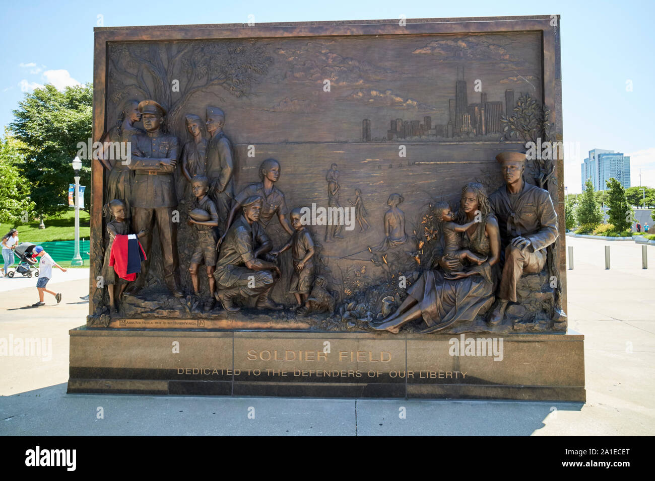 Murale di bronzo al Soldier Field di chicago, illinois, Stati Uniti d'America Foto Stock