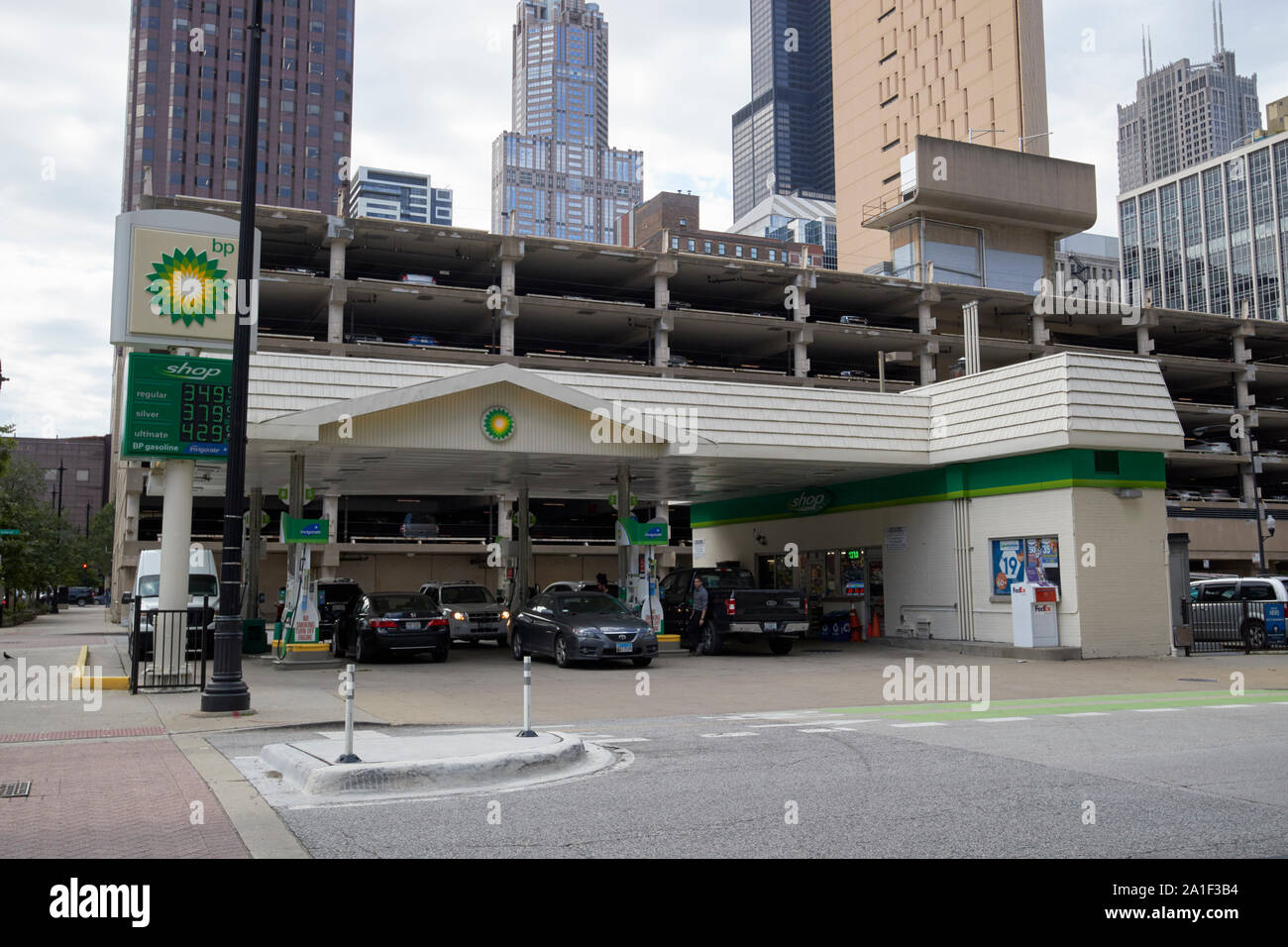 BP gas station nel loop downtown Chicago in Illinois negli Stati Uniti d'America Foto Stock