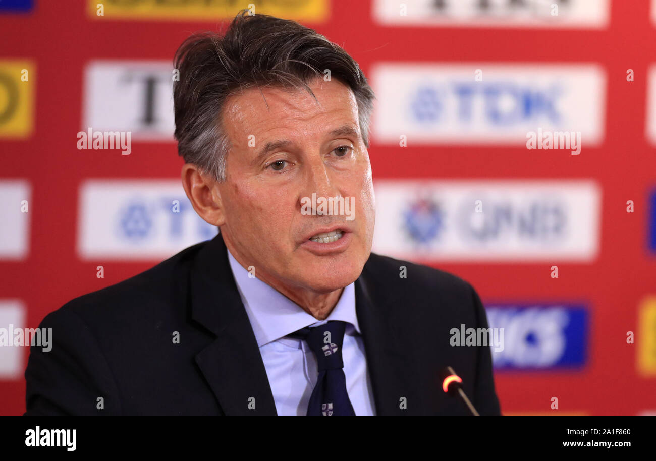 Il Presidente IAAF Sebastian Coe durante una conferenza stampa in vista del 2019 IAAF mondiale di atletica che si svolge a Doha, in Qatar. Foto Stock