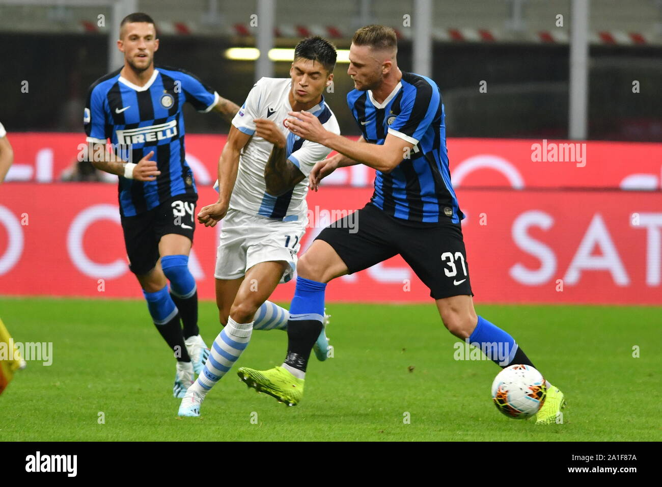 JOAQUIN CORREA LAZIO E MILANO SKRINIAR INTER durante Inter vs Lazio , Milano, Italia, 25 Sep 2019, Calcio Calcio italiano di Serie A del campionato Gli uomini Foto Stock