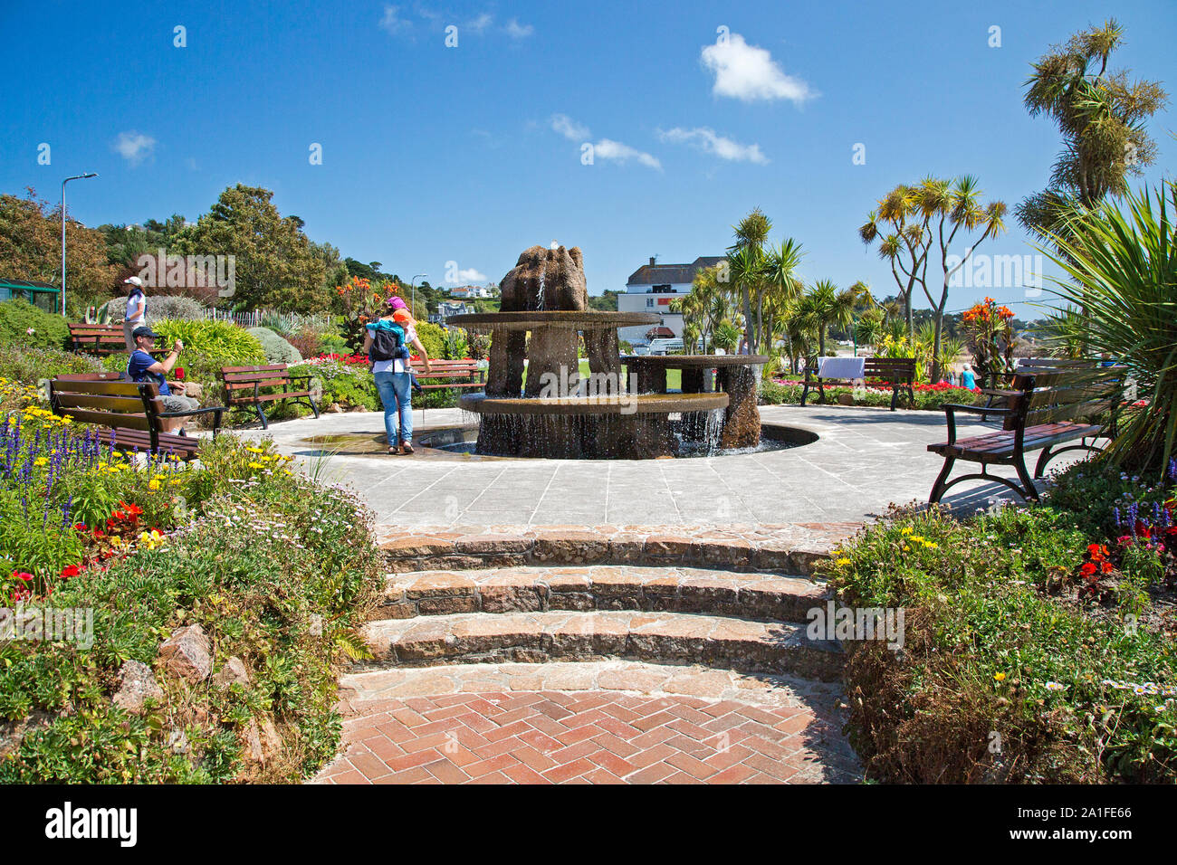 La colorata Winston Churchill Memorial Gardens at St Brelades, Jersey, Isole del Canale Foto Stock