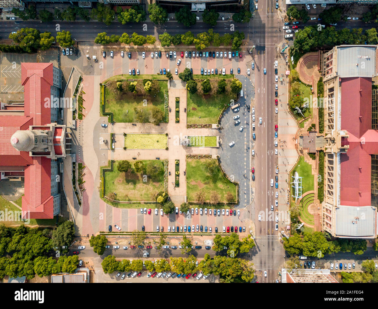 Vista aerea di Tshwane city hall e Ditsong Museo Nazionale di Storia naturale nel cuore di Pretoria, Sud Africa Foto Stock