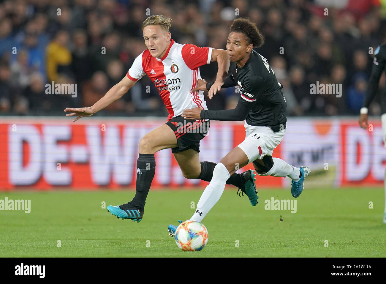 ROTTERDAM - Feyenoord - AZ , Calcetto , Eredivisie , Feijenoord Stadium De Kuip , 26-09-2019 , stagione 2019/2020 , Feyenoord player Jens Toornstra e AZ Player Calvin Stengs Foto Stock