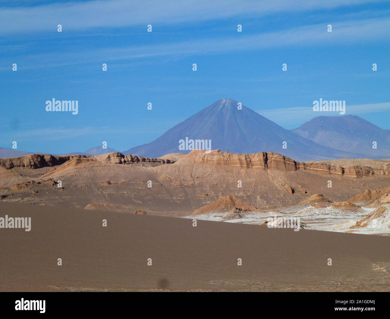 La vista di un vulcano, a nord del Cile Foto Stock