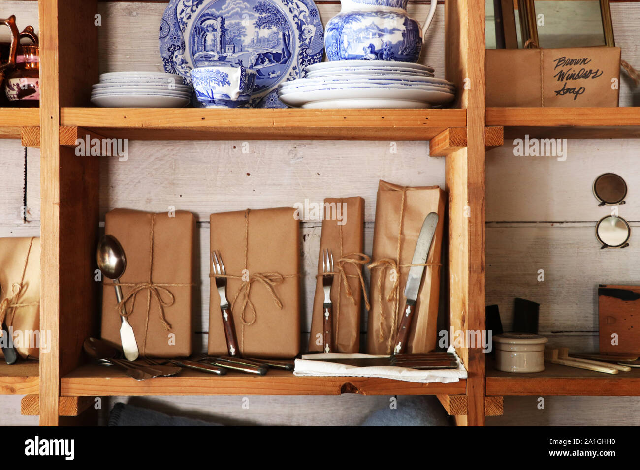 Negozio vecchio stile a Fort Nisqually a Tacoma, Washington Foto Stock