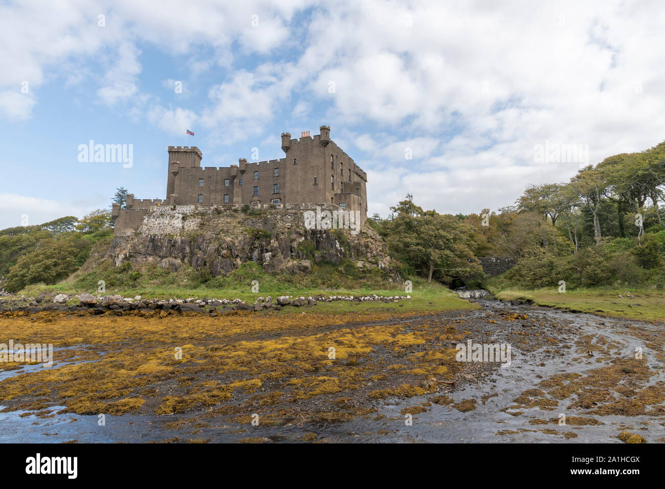 Il castello di Dunvegan sull'Isola di Skye in Scozia Foto Stock