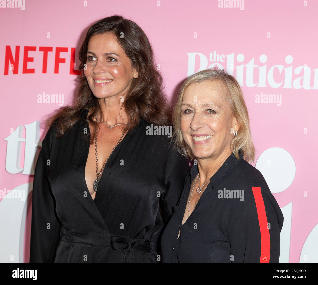 Julia Lemigova e Martina Navratilova frequentare Netflix il candidato premiere al teatro DGA (foto di Lev Radin/Pacific Stampa) Foto Stock