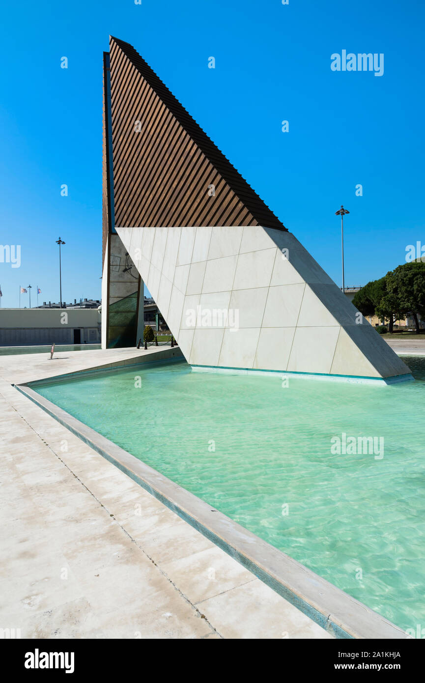 Belem War Memorial, monumento aos Combatentes da Guerra do Ultramar, Belem, Lisbona, Portogallo Foto Stock