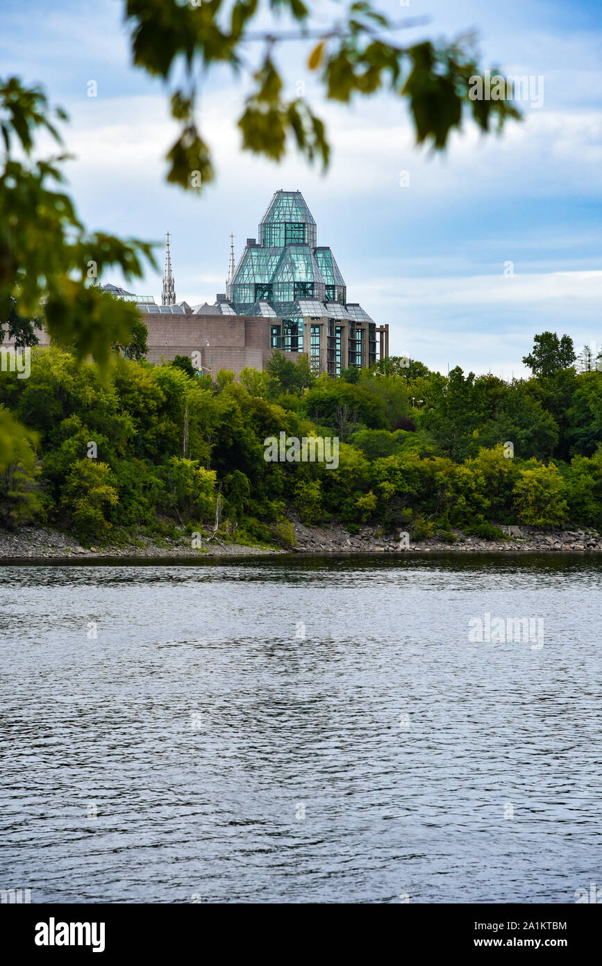 Galleria Nazionale del Canada in background Foto Stock