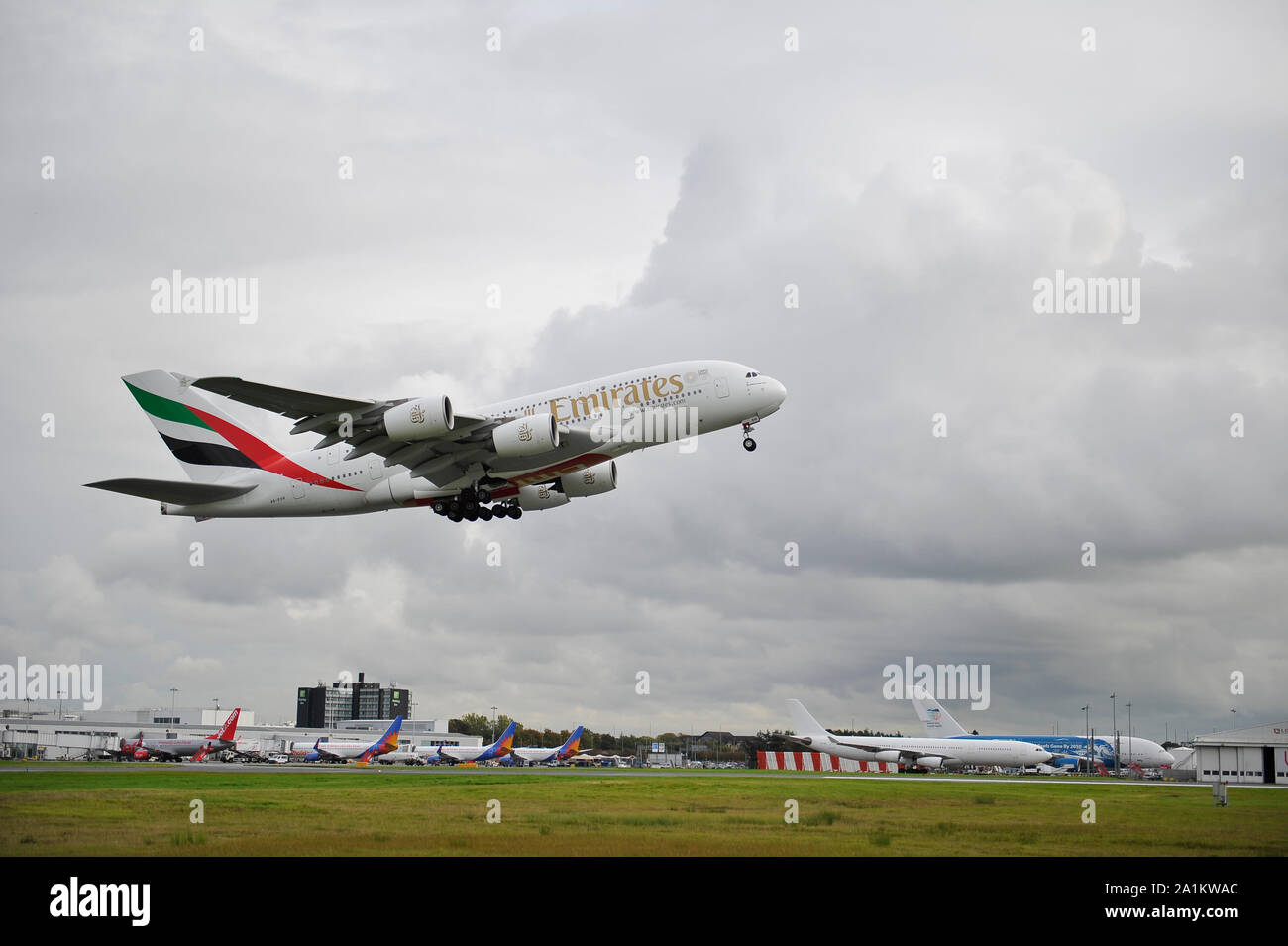 stato volo emirates in tempo reale
