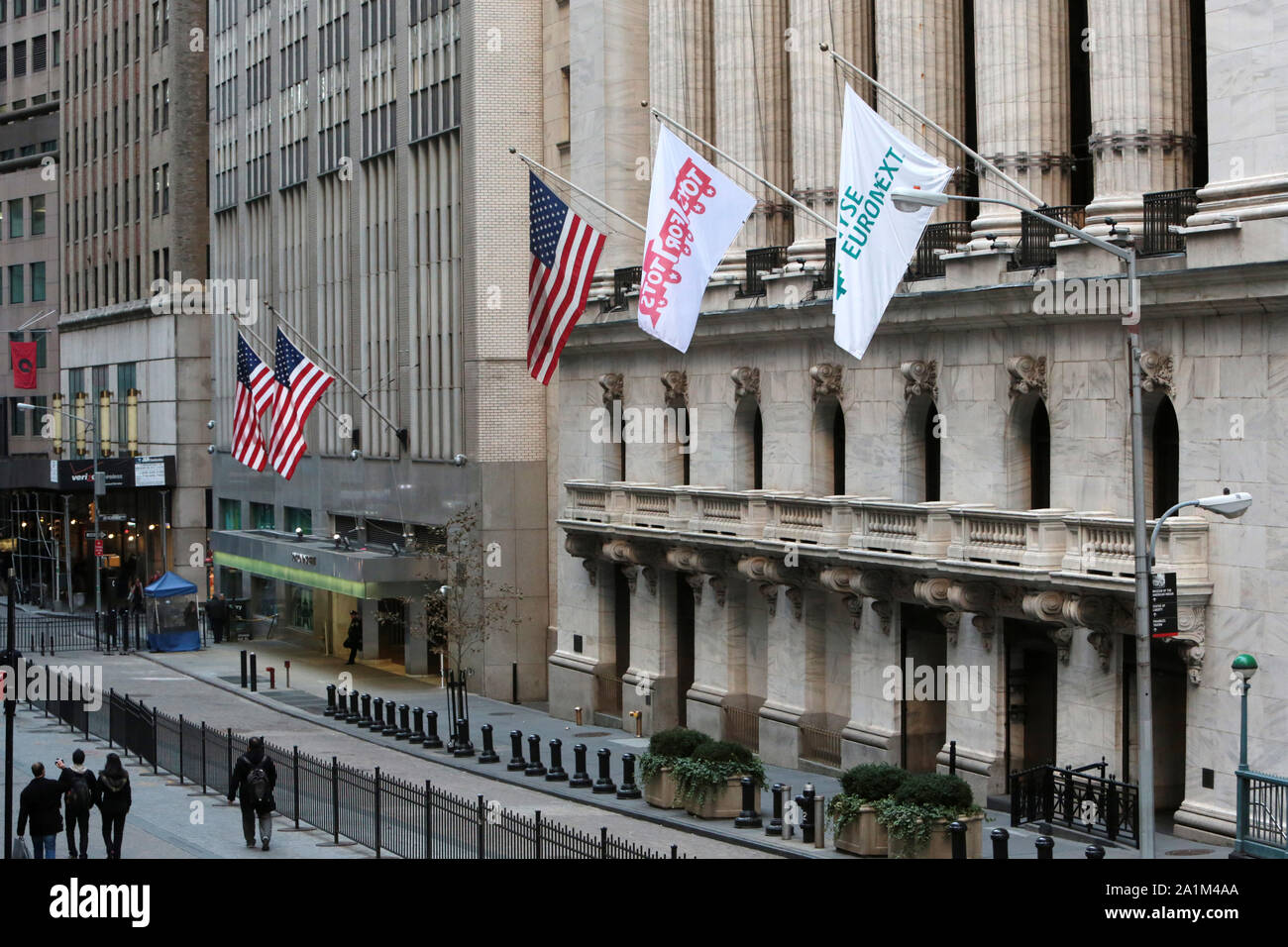 Ingresso sud. Facciata del New York Stock Exchange. NYSE. Wall Street. New York. Stati Uniti d'America. Foto Stock
