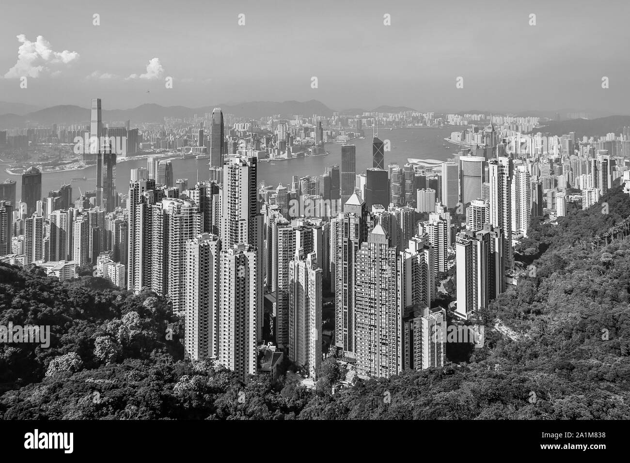 Vista panoramica sui grattacieli del porto di Victoria e di Hong Kong Bay. Preso da Victoria Peak Park sull isola di Hong Kong. Hong Kong, Cina Foto Stock