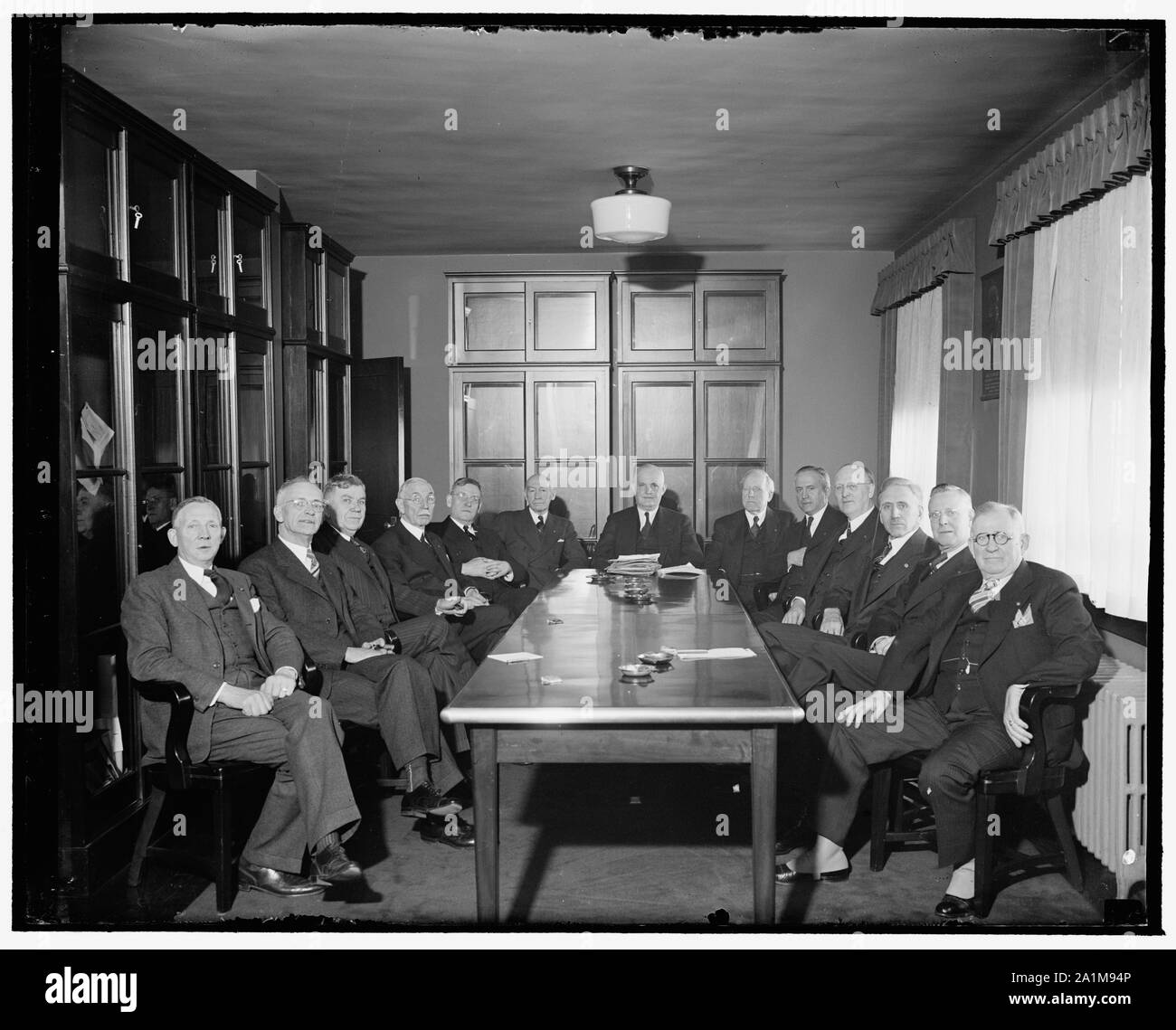 I funzionari spagnoli guerra americana veterinari. Net tri[...] Syd Houston, 1/8/39 Foto Stock