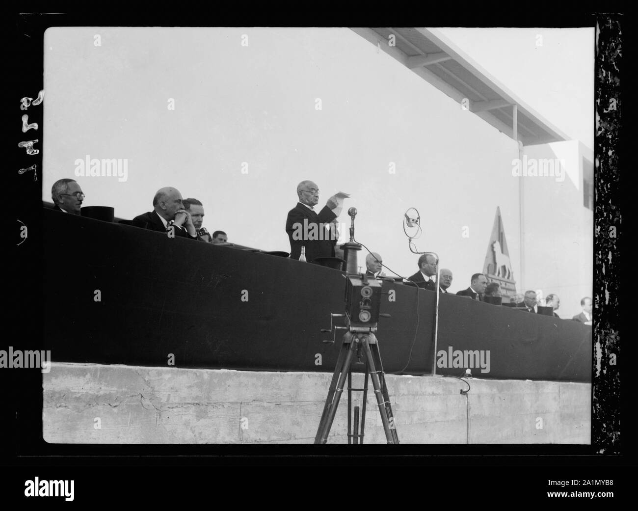 Apertura della Fiera di Levante. Tel Aviv Ap[ril] 30, 1936. Sindaco di Dizengoff indirizzo Foto Stock