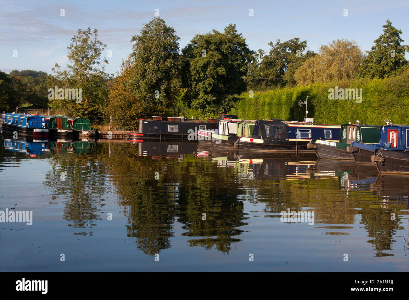 Worcester & Birmingham canal a Alvechurch marina, Worcestershire Foto Stock