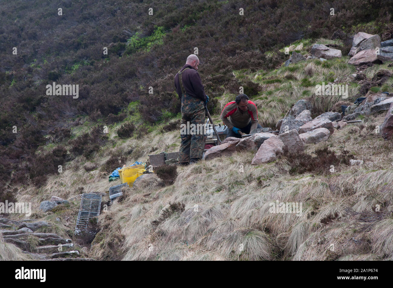 Restauro di percorso nel Lairig Ghru, Cairngorms, NE LA SCOZIA Foto Stock