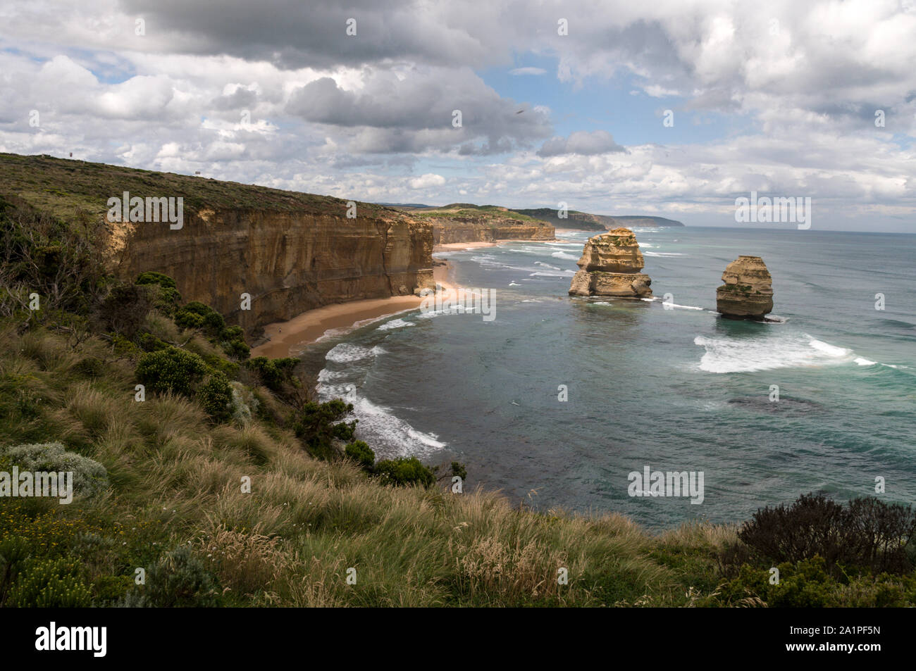 Verso Capo Otway lungo naufragio costa rivolta verso l'Oceano del Sud, sono le scogliere calcaree di Gibson passaggi su Gibson spiaggia vicino le dodici apostolo Foto Stock