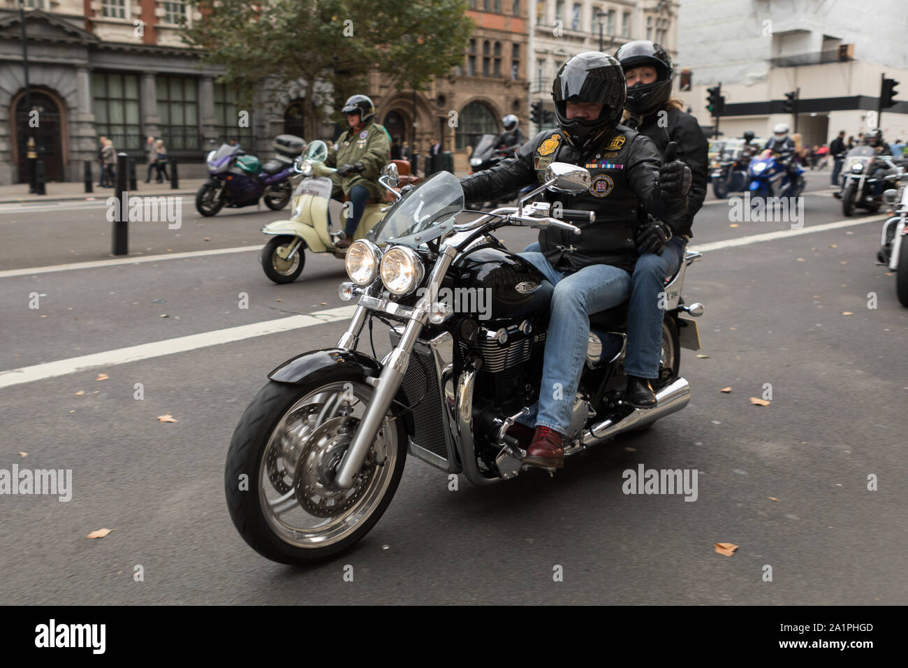 Westminster, Londra, Regno Unito. 28 Settembre, 2019. HM veterani delle forze civili e sostenitori mostrano il supporto per i veterani ed ex soldati perseguite dopo essere stato incaricato di funzionamento Banner (Forze Armate britanniche' funzionamento in Irlanda del Nord dal 1969 al 2007). Penelope Barritt/Alamy Live News Foto Stock