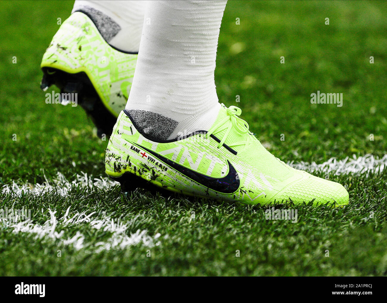 Nike premier league football immagini e fotografie stock ad alta  risoluzione - Alamy