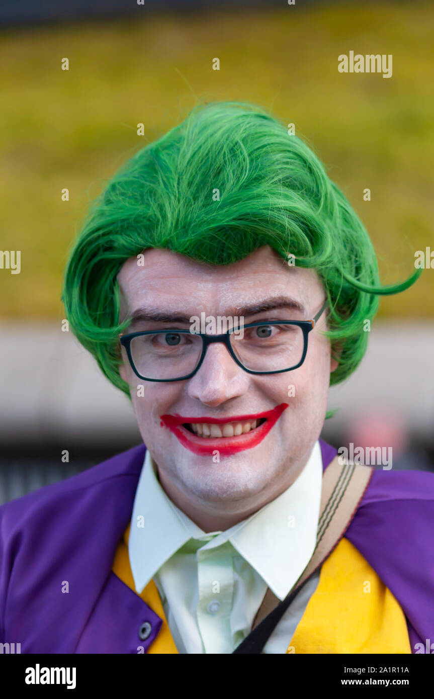 Glasgow, Scotland, Regno Unito. 28 Sep, 2019. Un cosplayer vestito come il fittizio supervillain Joker dal fumetto libri pubblicati da DC Comics frequentando il MCM Comic Con tenutasi presso la SEC Center. Credito: Berretto Alamy/Live News Foto Stock