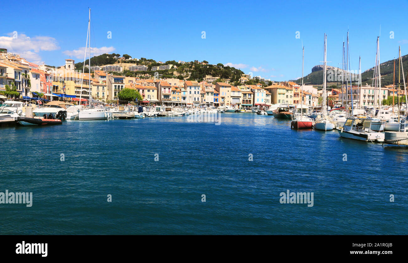 Le barche nel porto mediterraneo di Cassis . Provenza .Francia Foto Stock