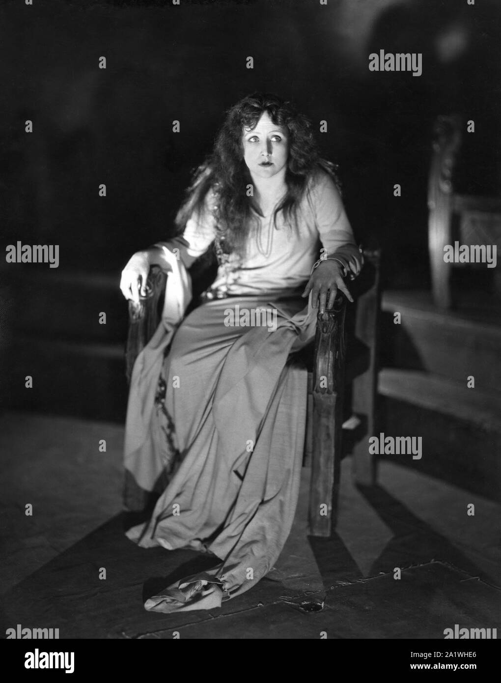 FAY COMPTON come Ofelia ritratto da JAMES ABBE nel 1925 Londra produzione di Amleto da William Shakespeare al Theatre Royal Haymarket diretto da e interpretato da John Barrymore nel ruolo del titolo Foto Stock