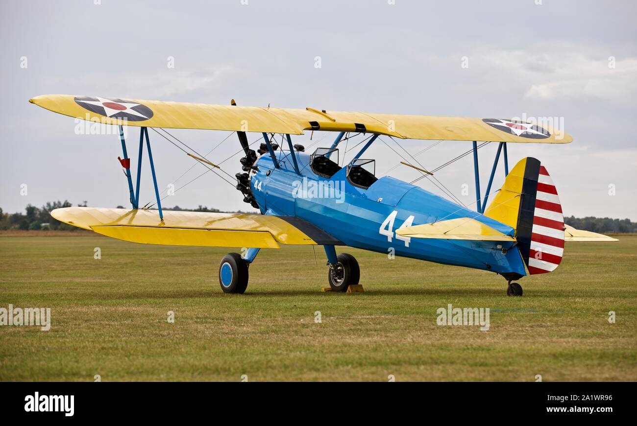 Noioso PT-13B Modello Stearman 75 / Kaydet sul flightline all'IWM Duxford, Battaglia di Gran Bretagna su airshow il 22 settembre 2019 Foto Stock