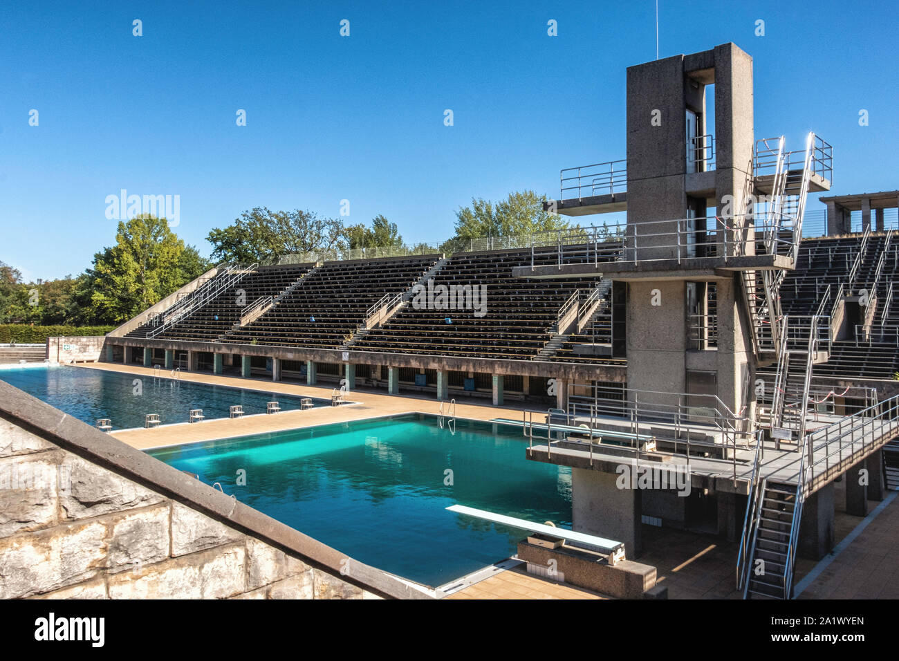 Stadio Olimpico, OlympiaStadion piscina & diving piattaforma all'epoca nazista Stadium costruito per il 1936 Giochi Olimpici di Westend, Berlino Foto Stock