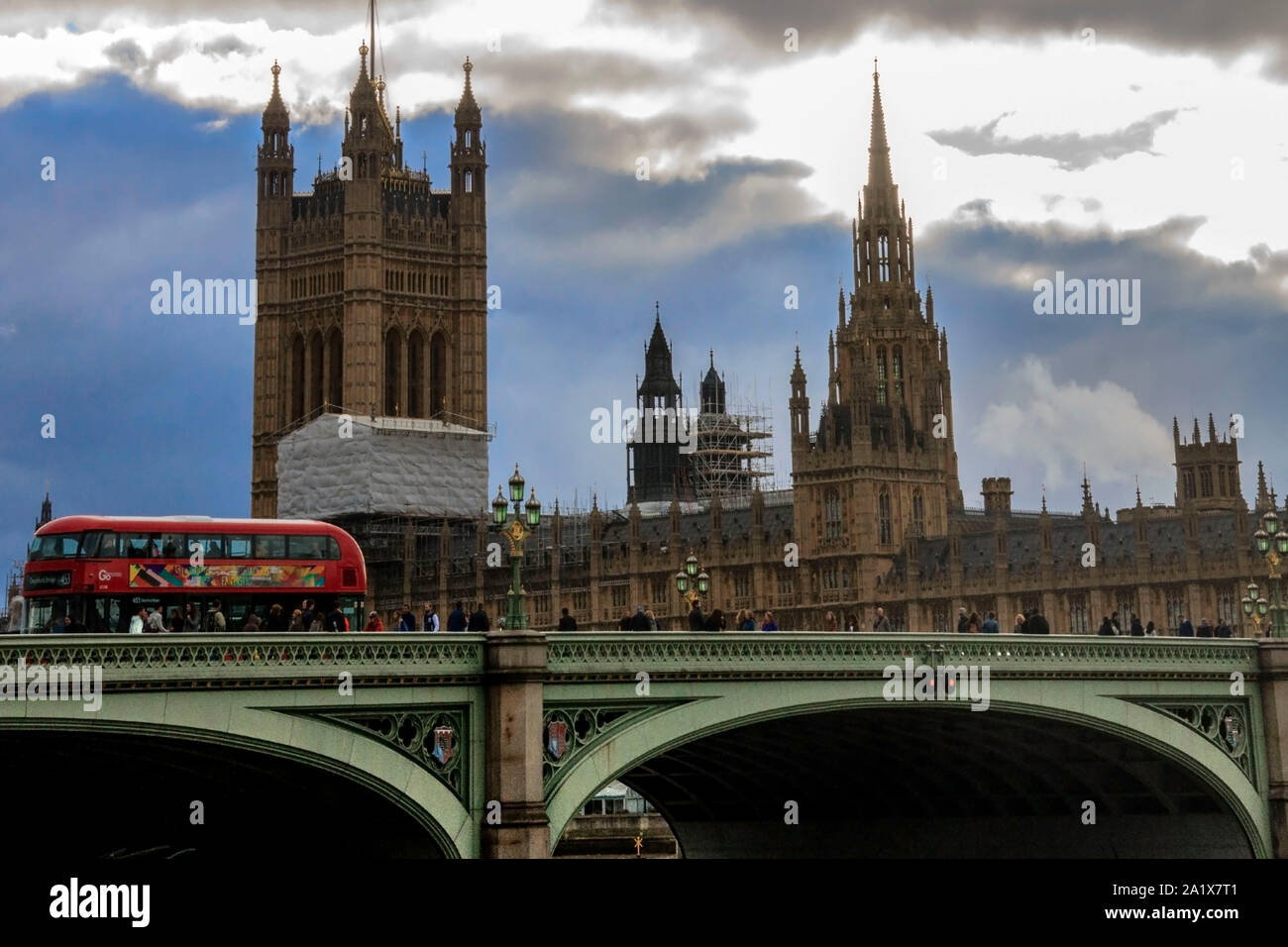 Westminster Bridge e le case del Parlamento. London, England, Regno Unito Foto Stock