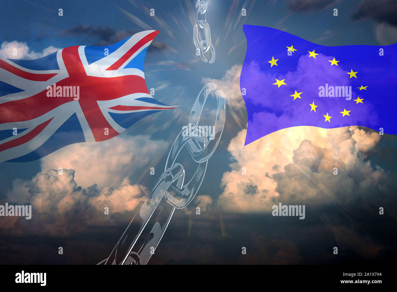 UK e UE sventolando bandiere contro il cielo blu sullo sfondo. Catena spezzata come brexit cocnept. 3D render. Foto Stock