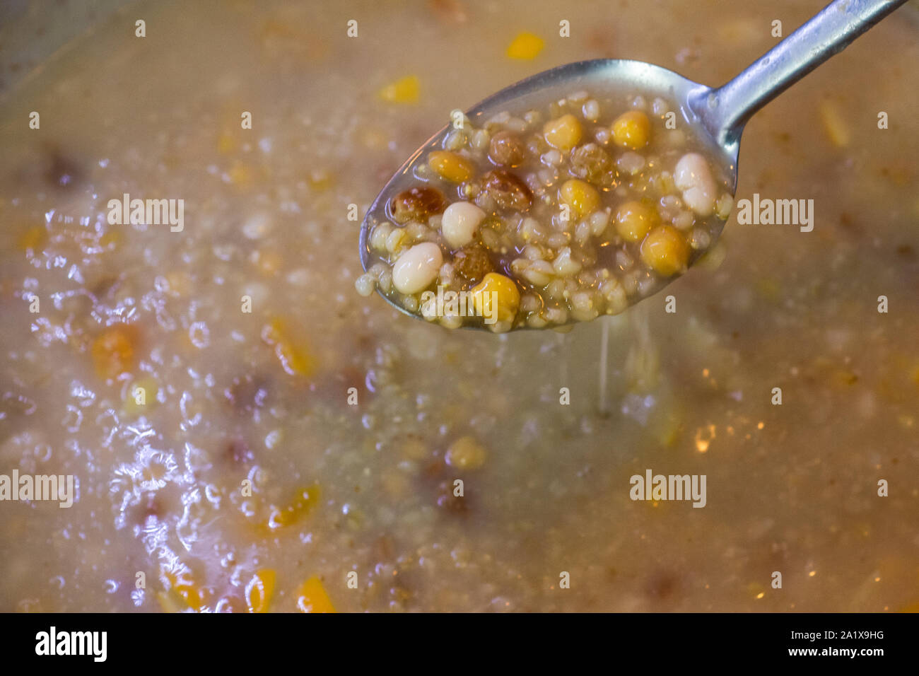 Tradizionale dessert turco Ashure o ashura Foto Stock