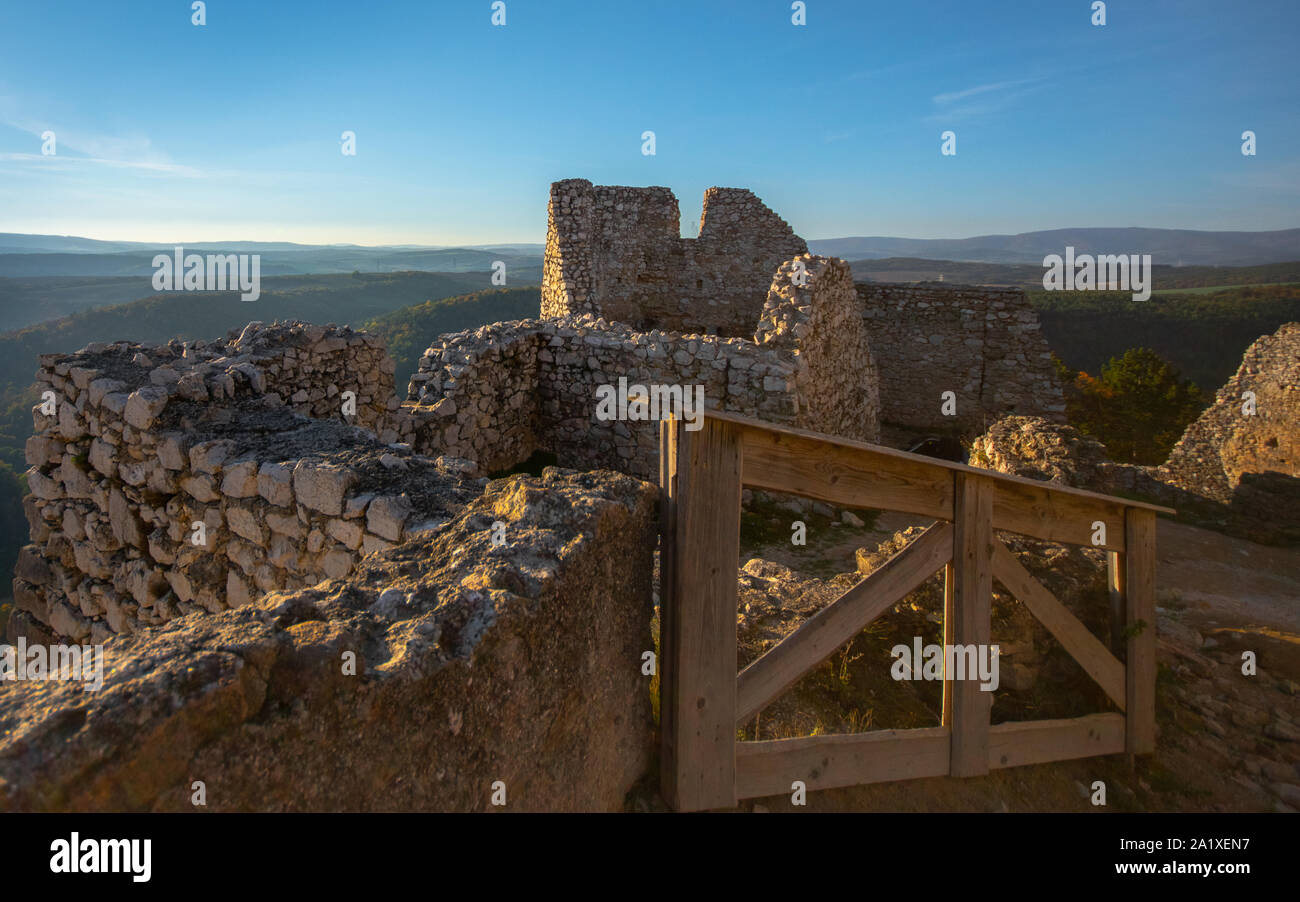 Il Castello di Cachtice, residence di Elisabetta Bathory, Slovalia Foto Stock